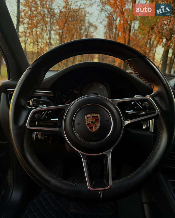 Позашляховик / Кросовер Porsche Macan 2019 в Софіївській Борщагівці