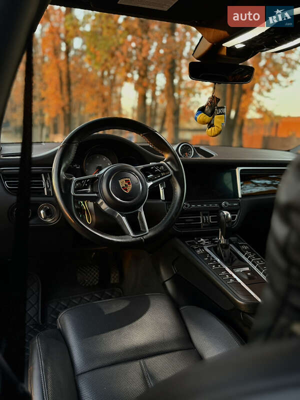 Позашляховик / Кросовер Porsche Macan 2019 в Софіївській Борщагівці