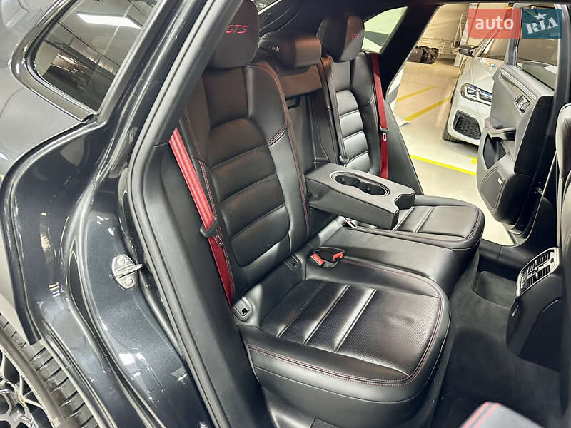 Внедорожник / Кроссовер Porsche Macan 2016 в Киеве фото 48 Внедорожник / Кроссовер Porsche Macan 2016 в Киеве