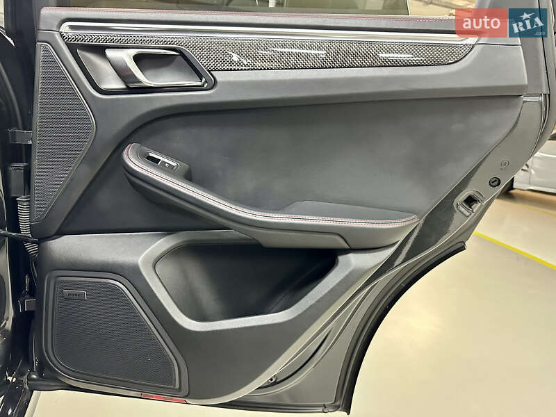 Внедорожник / Кроссовер Porsche Macan 2016 в Киеве фото 59 Внедорожник / Кроссовер Porsche Macan 2016 в Киеве