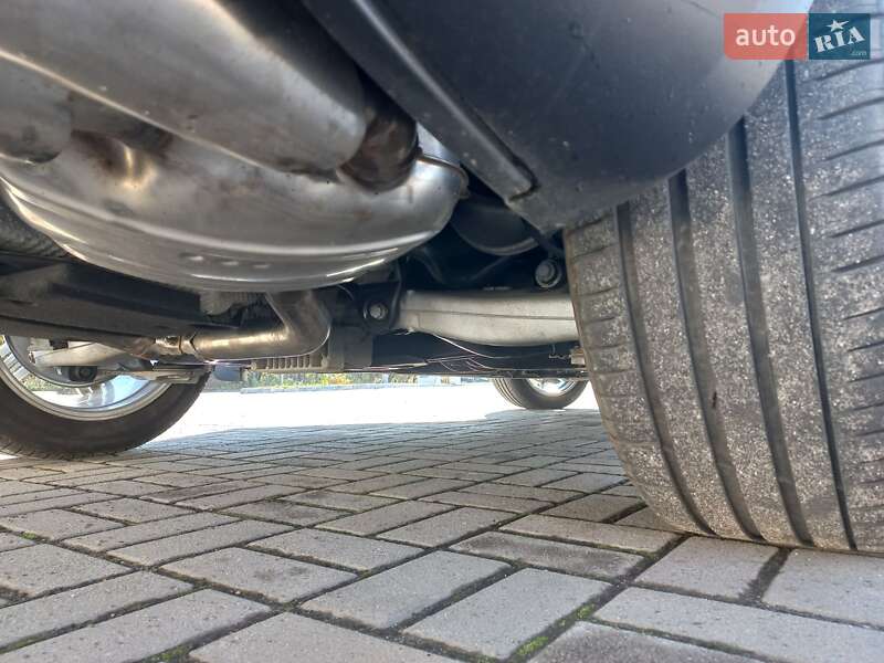 Внедорожник / Кроссовер Porsche Macan 2014 в Запорожье