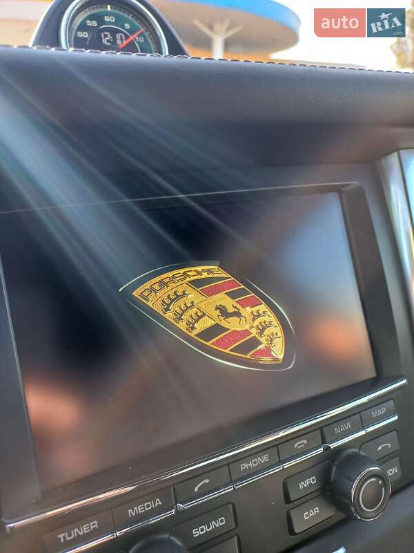 Внедорожник / Кроссовер Porsche Macan 2014 в Запорожье