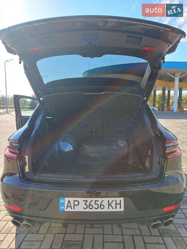 Внедорожник / Кроссовер Porsche Macan 2014 в Запорожье