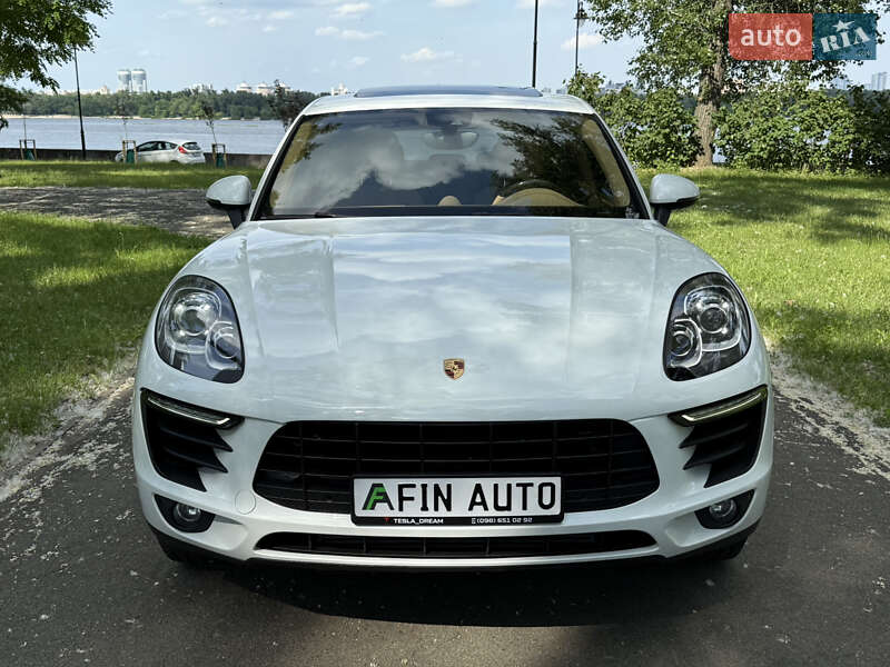 Внедорожник / Кроссовер Porsche Macan 2016 в Черкассах