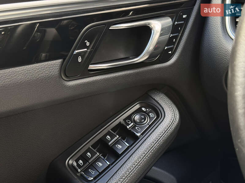 Внедорожник / Кроссовер Porsche Macan 2017 в Киеве фото 28 Внедорожник / Кроссовер Porsche Macan 2017 в Киеве