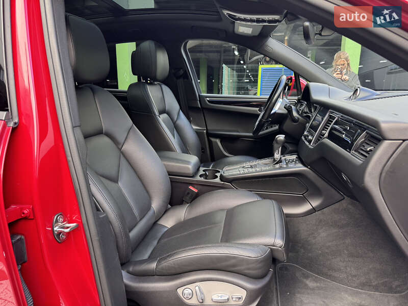 Внедорожник / Кроссовер Porsche Macan 2017 в Киеве фото 36 Внедорожник / Кроссовер Porsche Macan 2017 в Киеве