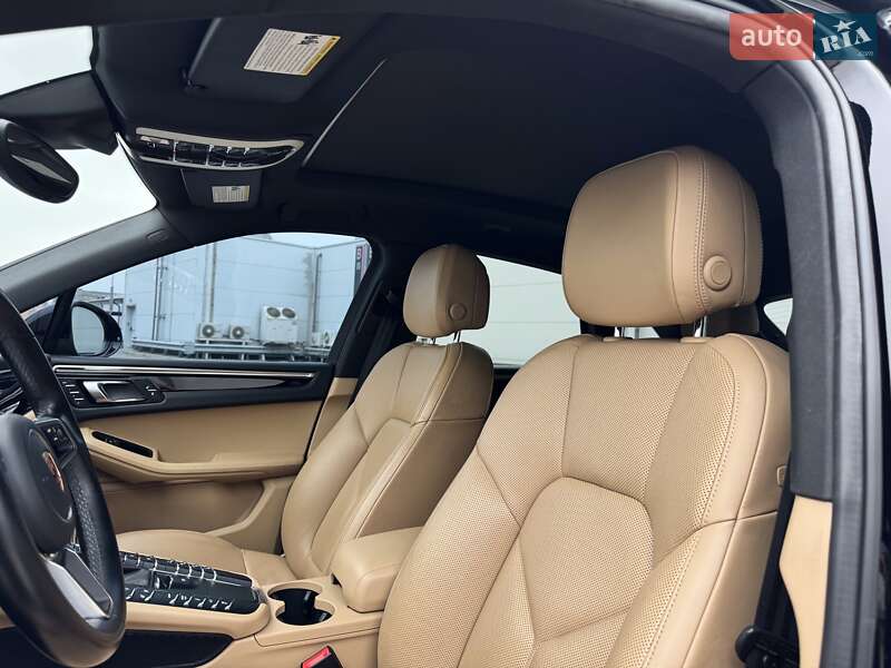 Внедорожник / Кроссовер Porsche Macan 2018 в Киеве