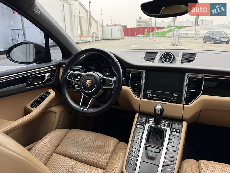 Внедорожник / Кроссовер Porsche Macan 2018 в Киеве