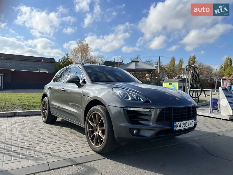 Porsche Macan 2015