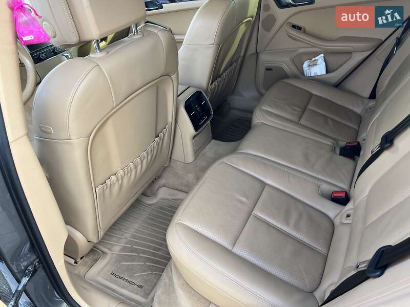 Внедорожник / Кроссовер Porsche Macan 2015 в Кременчуге фото 9 Внедорожник / Кроссовер Porsche Macan 2015 в Кременчуге