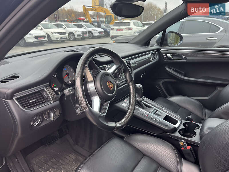 Позашляховик / Кросовер Porsche Macan 2017 в Львові