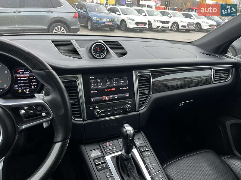 Позашляховик / Кросовер Porsche Macan 2017 в Львові