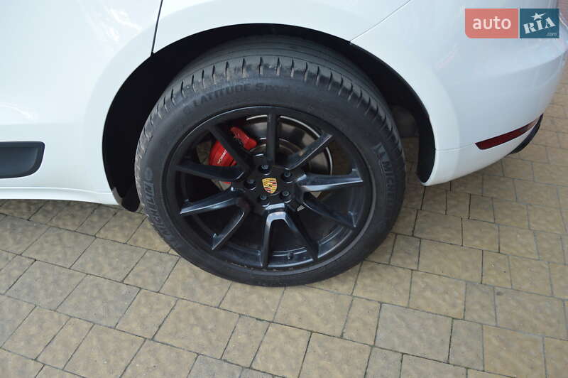 Внедорожник / Кроссовер Porsche Macan 2018 в Львове