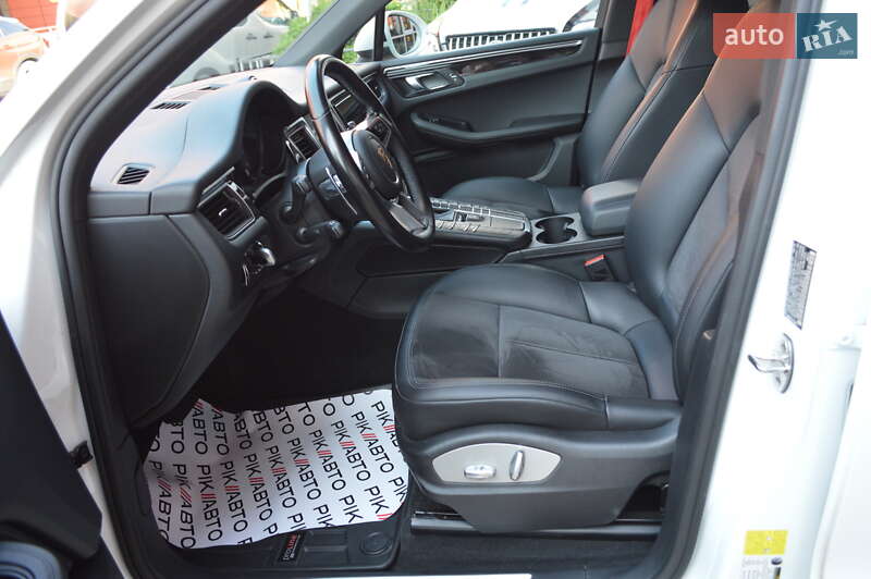 Внедорожник / Кроссовер Porsche Macan 2018 в Львове