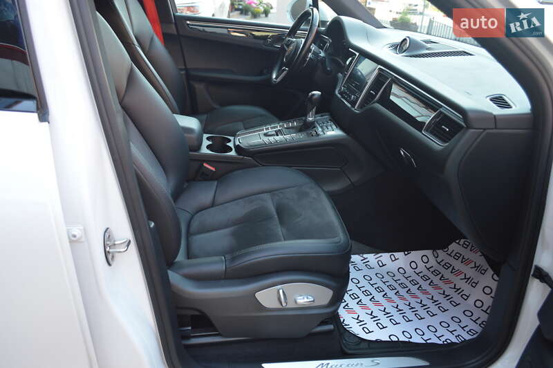 Внедорожник / Кроссовер Porsche Macan 2018 в Львове