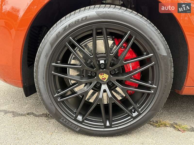 Позашляховик / Кросовер Porsche Macan 2022 в Києві