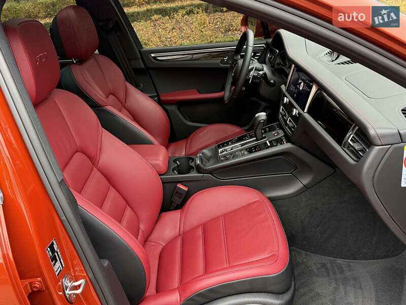 Позашляховик / Кросовер Porsche Macan 2022 в Києві