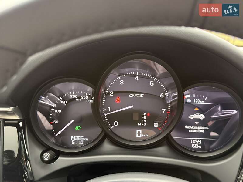 Позашляховик / Кросовер Porsche Macan 2022 в Києві