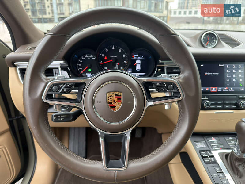 Позашляховик / Кросовер Porsche Macan 2017 в Києві