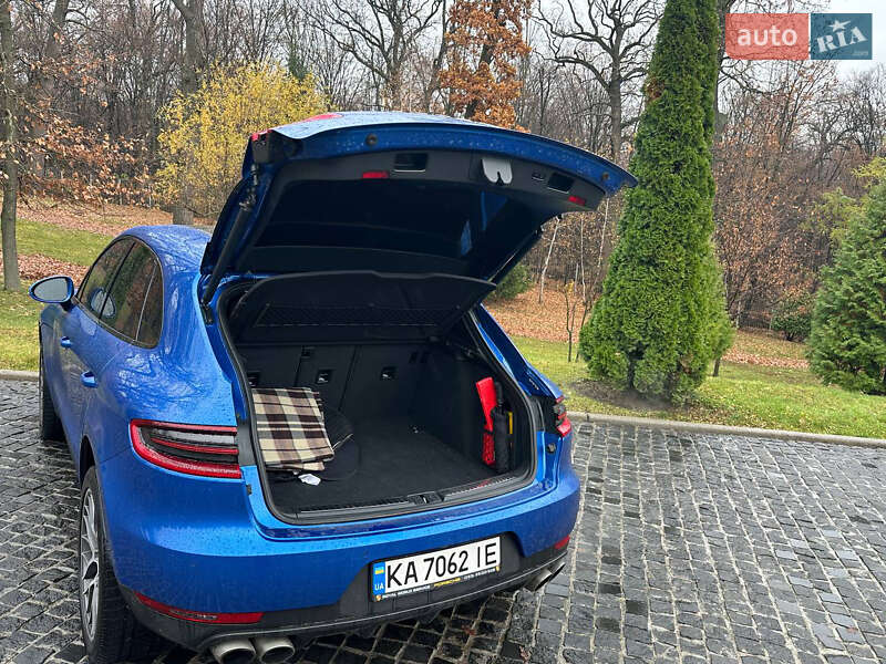 Позашляховик / Кросовер Porsche Macan 2015 в Києві