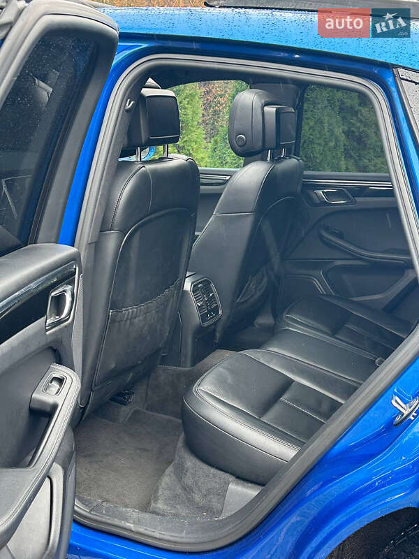 Позашляховик / Кросовер Porsche Macan 2015 в Києві