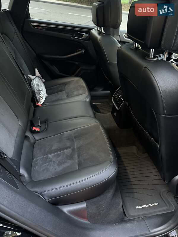 Позашляховик / Кросовер Porsche Macan 2017 в Києві фото 20 Позашляховик / Кросовер Porsche Macan 2017 в Києві