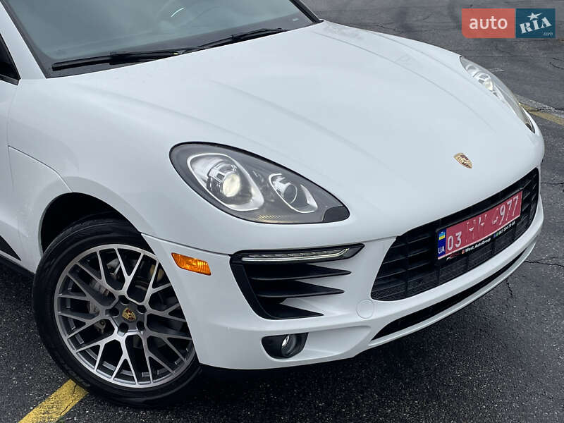 Внедорожник / Кроссовер Porsche Macan 2015 в Киеве