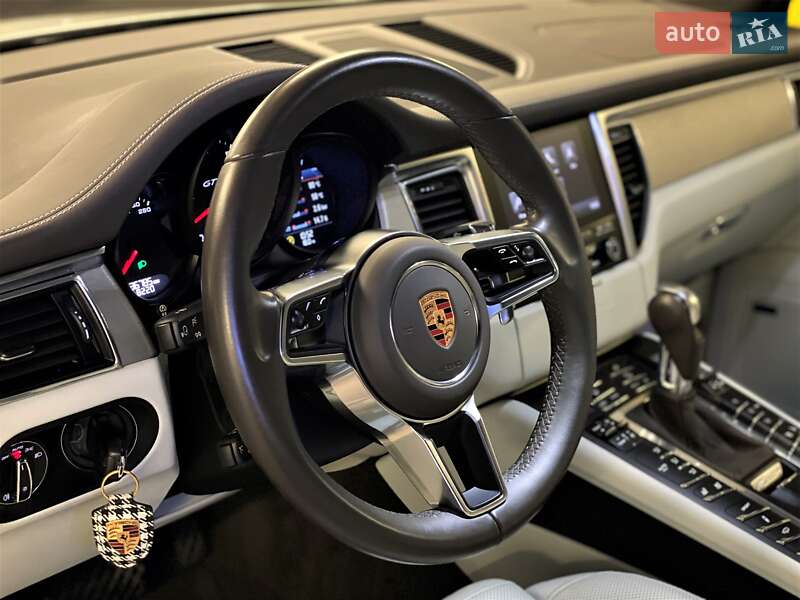 Внедорожник / Кроссовер Porsche Macan 2017 в Киеве фото 29 Внедорожник / Кроссовер Porsche Macan 2017 в Киеве