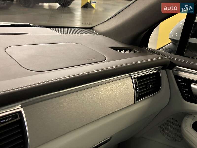 Внедорожник / Кроссовер Porsche Macan 2017 в Киеве фото 52 Внедорожник / Кроссовер Porsche Macan 2017 в Киеве