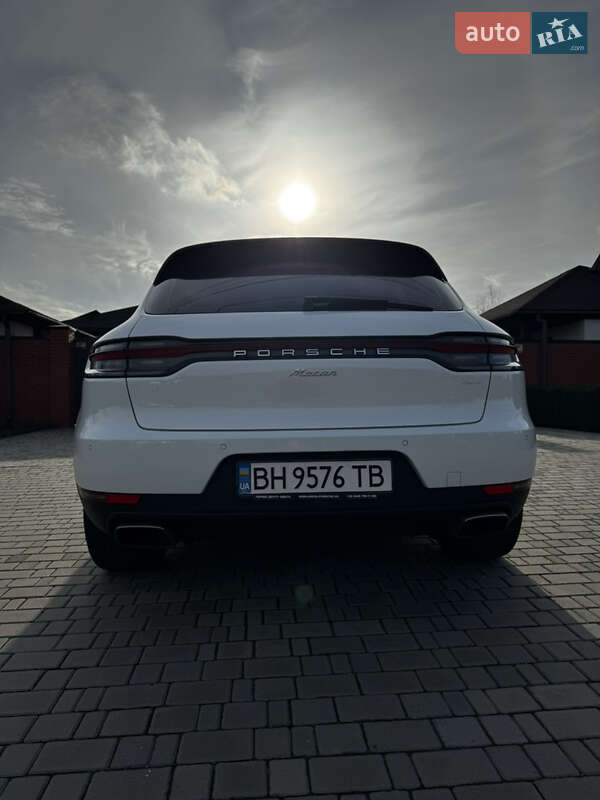 Позашляховик / Кросовер Porsche Macan 2020 в Дніпрі