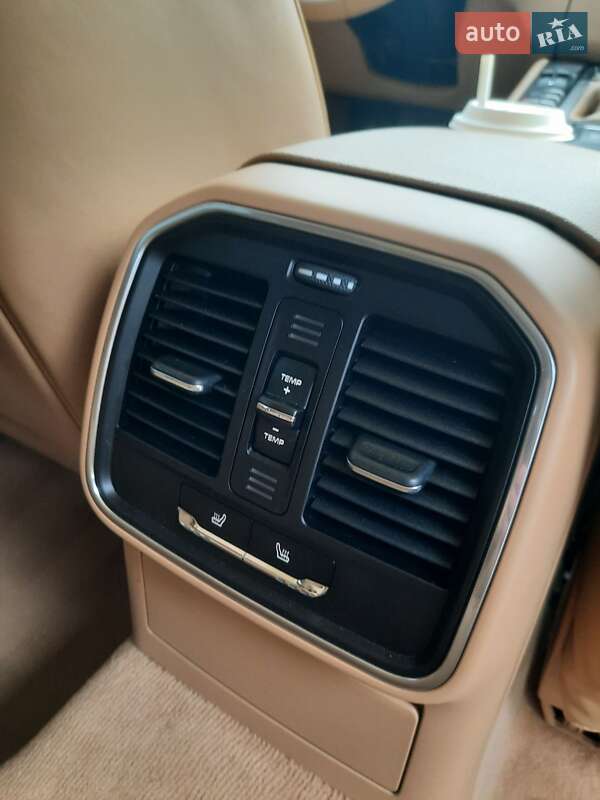 Внедорожник / Кроссовер Porsche Macan 2016 в Ирпене