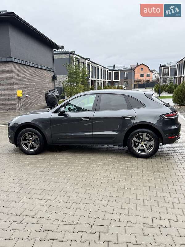 Внедорожник / Кроссовер Porsche Macan 2019 в Киеве