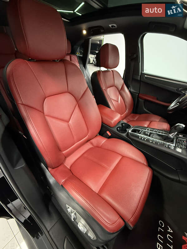 Позашляховик / Кросовер Porsche Macan 2018 в Одесі