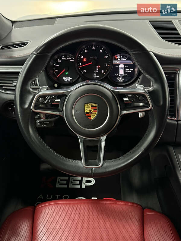 Позашляховик / Кросовер Porsche Macan 2018 в Одесі