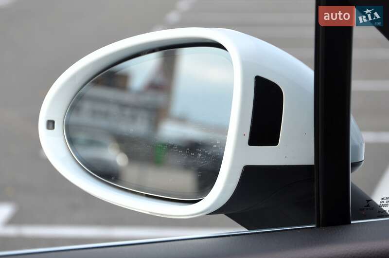 Позашляховик / Кросовер Porsche Macan 2015 в Києві