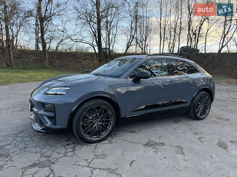Внедорожник / Кроссовер Porsche Macan 2025 в Львове