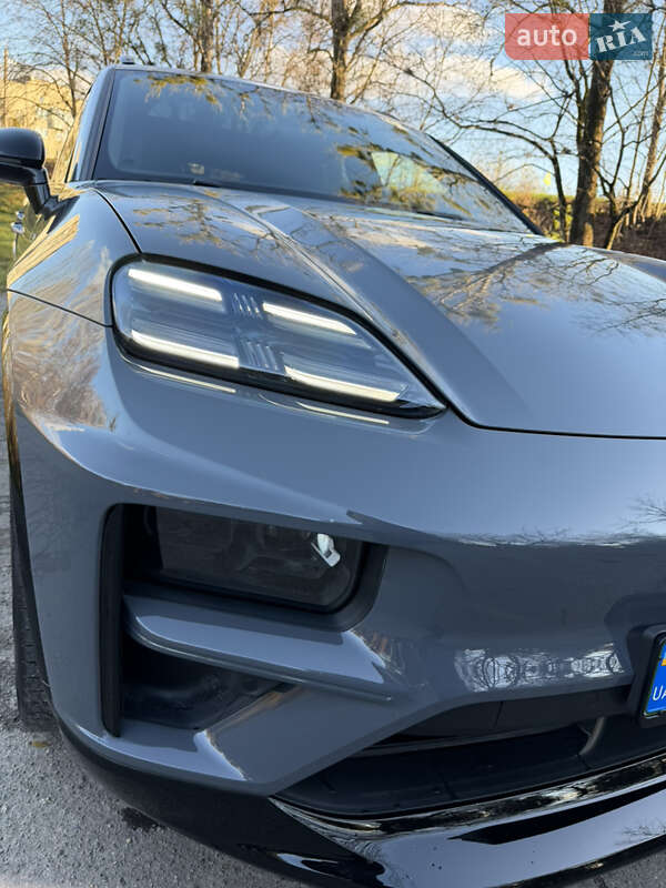 Внедорожник / Кроссовер Porsche Macan 2025 в Львове