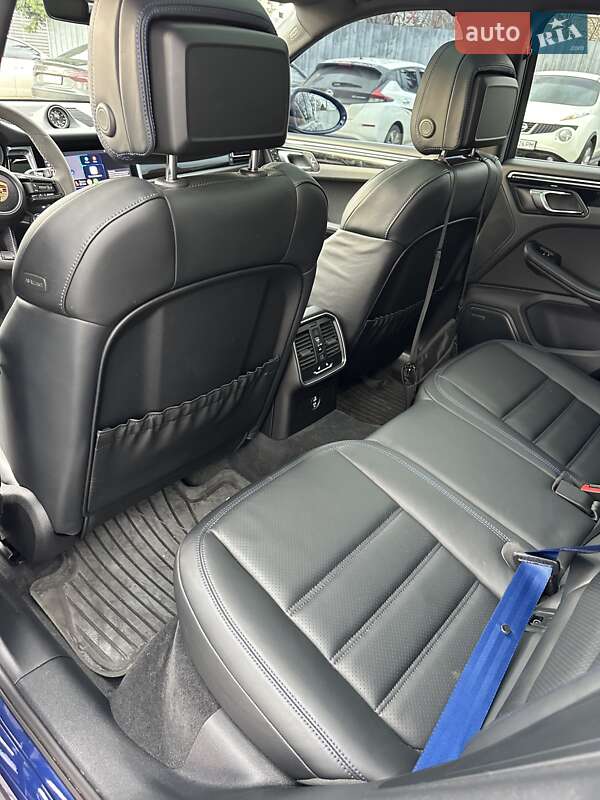 Позашляховик / Кросовер Porsche Macan 2023 в Києві