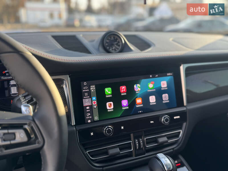 Внедорожник / Кроссовер Porsche Macan 2024 в Киеве