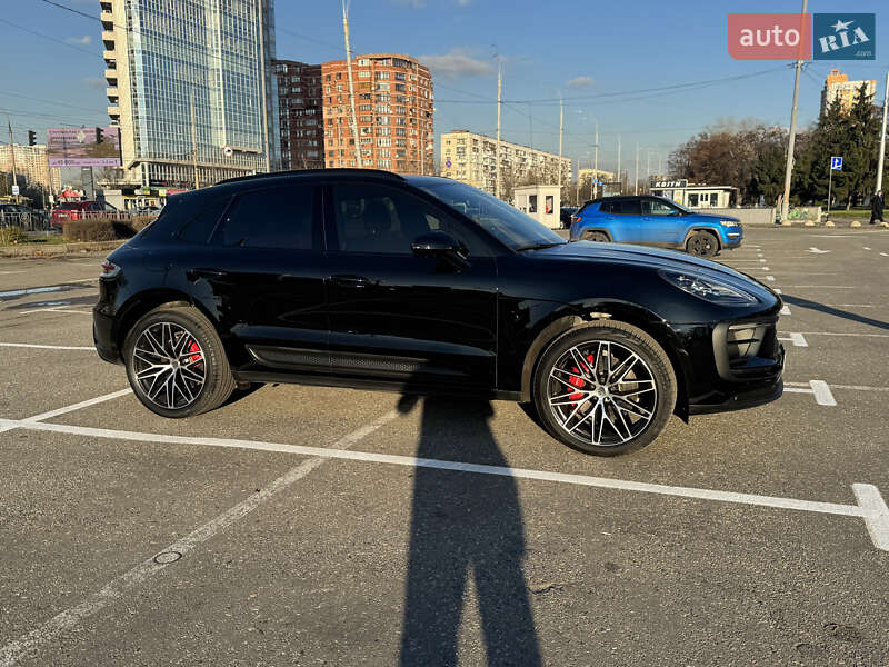Внедорожник / Кроссовер Porsche Macan 2024 в Киеве