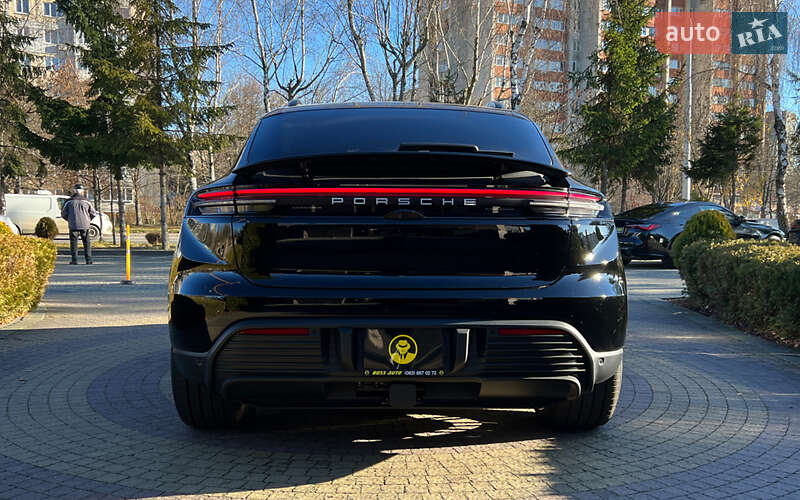 Внедорожник / Кроссовер Porsche Macan 2025 в Львове