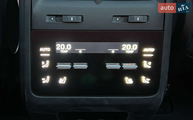 Внедорожник / Кроссовер Porsche Macan 2025 в Львове