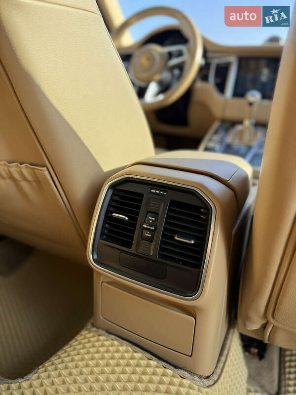 Позашляховик / Кросовер Porsche Macan 2014 в Одесі фото 20 Позашляховик / Кросовер Porsche Macan 2014 в Одесі