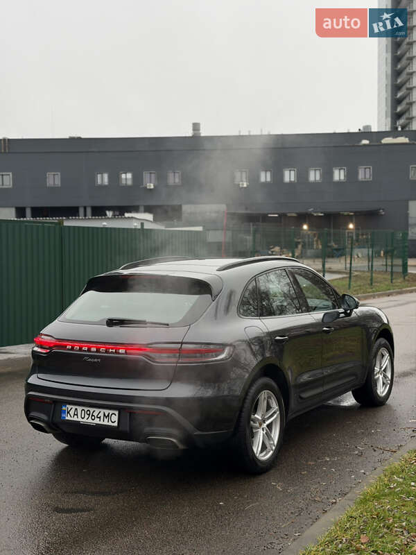Позашляховик / Кросовер Porsche Macan 2023 в Києві
