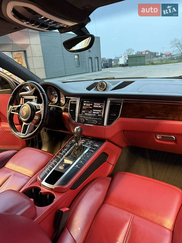 Позашляховик / Кросовер Porsche Macan 2014 в Дніпрі