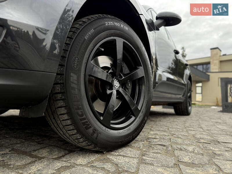 Позашляховик / Кросовер Porsche Macan 2020 в Львові