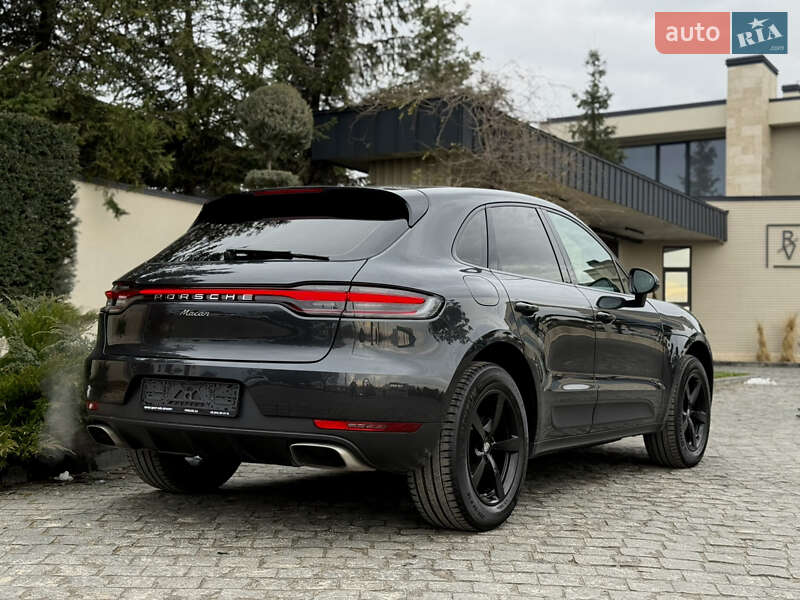 Позашляховик / Кросовер Porsche Macan 2020 в Львові