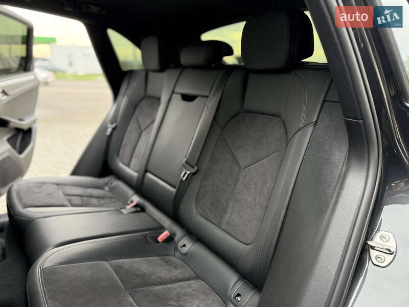 Позашляховик / Кросовер Porsche Macan 2020 в Львові