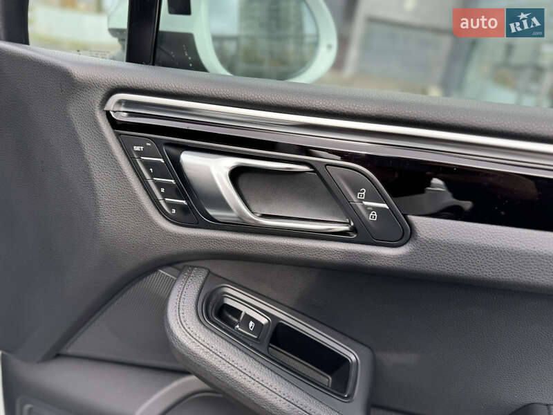 Позашляховик / Кросовер Porsche Macan 2019 в Харкові