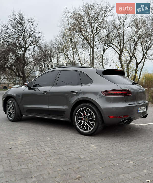 Позашляховик / Кросовер Porsche Macan 2016 в Києві